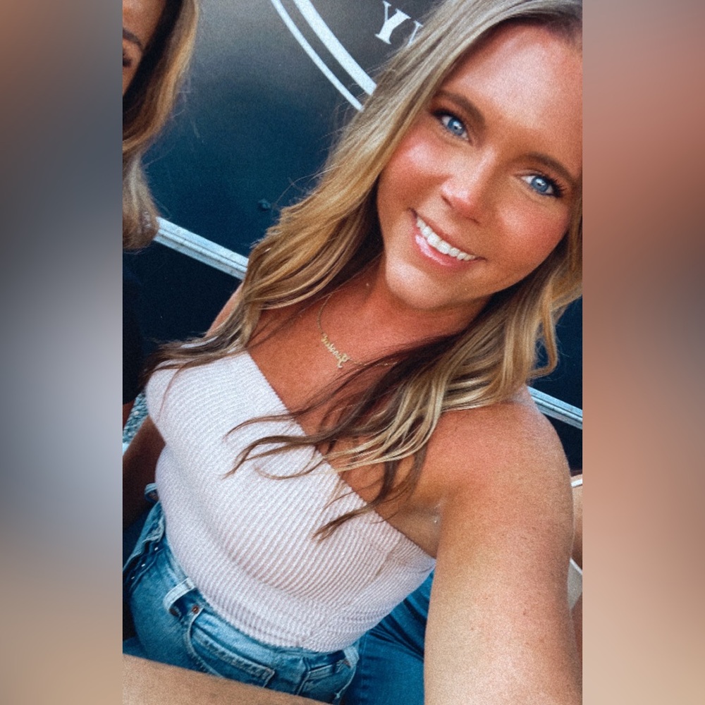 Meet your Posher, Jessica